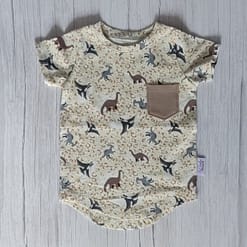 Curved Hem Tee Dinosaurus