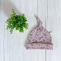 Knoopmuts Rib Jersey Paarse Bloemetjes